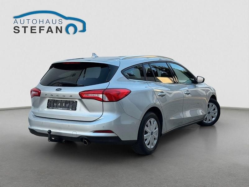 Gebraucht Ford Focus Cool & Connect 120 PS (88 kW) 2019 Silber Kombi