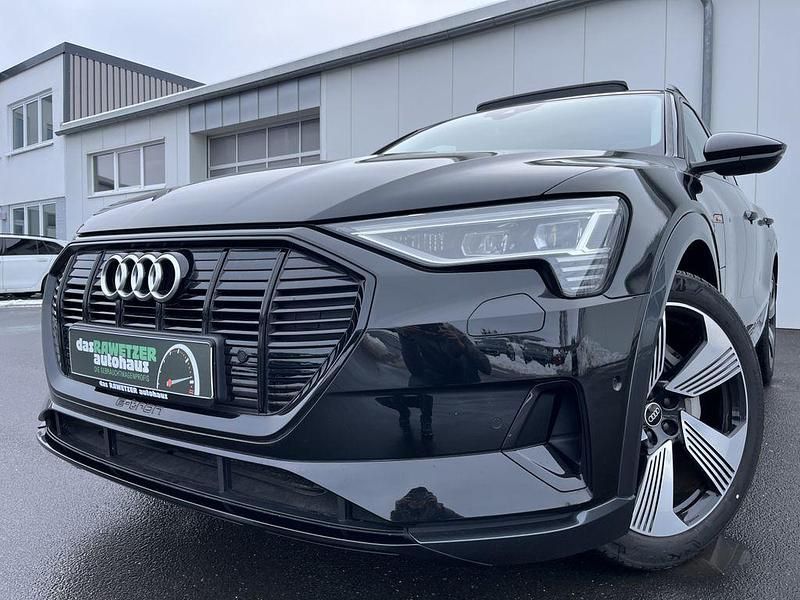 Gebraucht Audi e-tron Advanced Plus 300 kW (408 PS) 2022 Mythosschwarz SUV