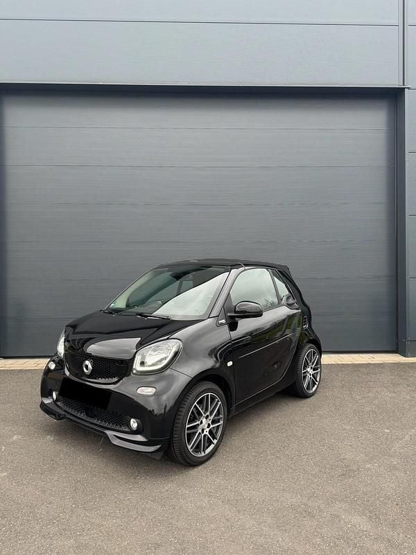 Gebraucht Smart ForTwo Cabrio Brabus 90 PS (66 kW) 2019 Schwarz Cabrio