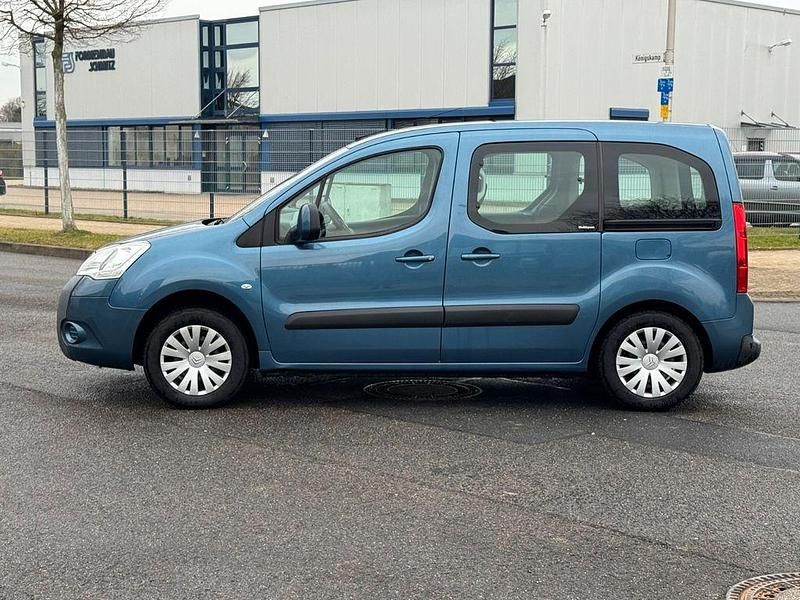 Gebraucht Citroën Berlingo 92 PS (67 kW) 2011 Blau Van / Kleinbus