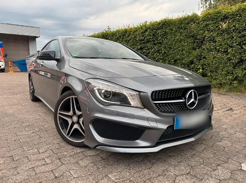 Gebraucht Mercedes CLA200 152 PS (111 kW) 2014 Grau Limousine