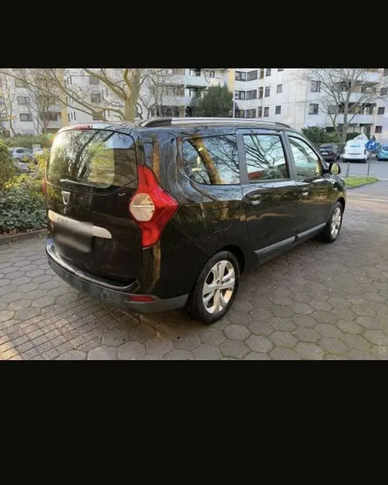 Gebraucht Dacia Lodgy 116 PS (85 kW) 2016 Schwarz Van / Kleinbus