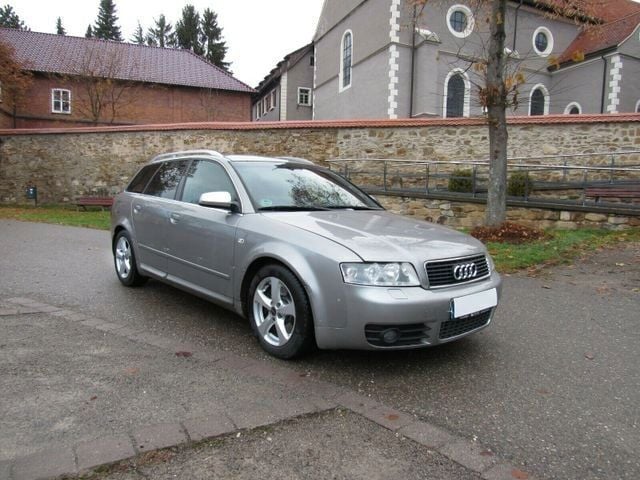 Gebraucht Audi A4 S-Line 163 PS (119 kW) 2002 Grau Kombi