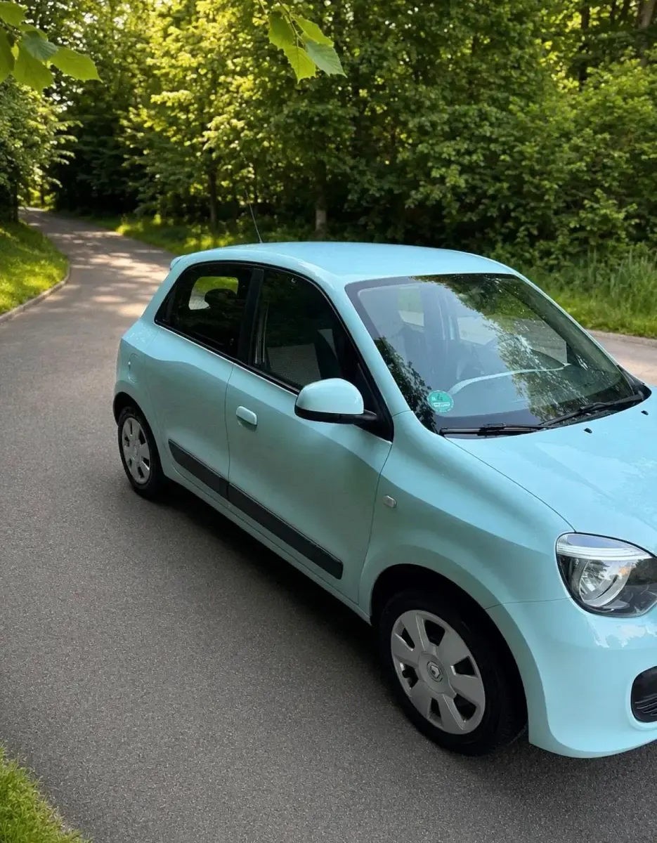 Gebraucht Renault Twingo Life 70 PS (51 kW) 2015 Blau Kleinwagen