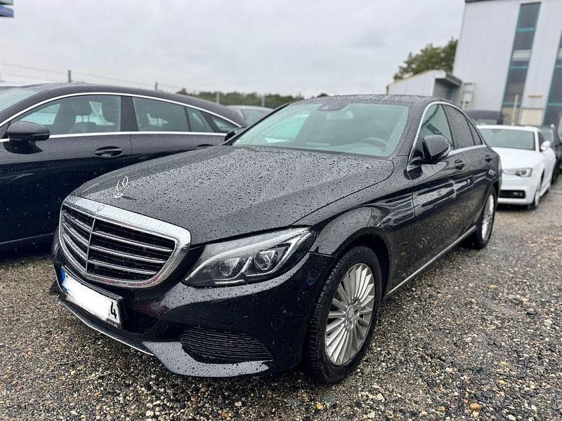 Schwarz Gebraucht 2016 Mercedes C200 Limousine | 17.990 € (Guter Preis) - Bild 1/2