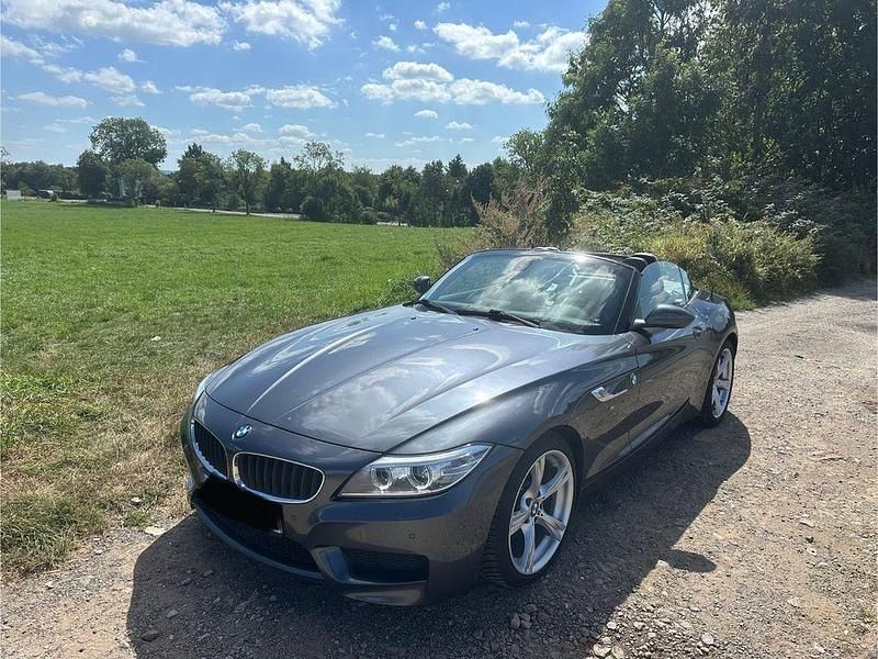 Grau Gebraucht 2015 BMW Z4 Performance Cabrio | 28.900 € (Teuer) - Bild 1/4