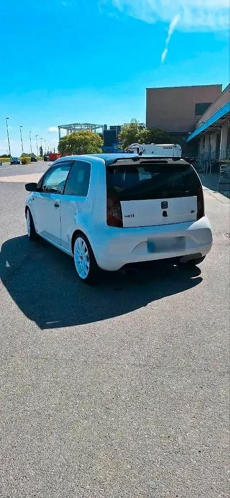 Gebraucht Seat Mii 60 PS (44 kW) 2013 Weiß Kleinwagen
