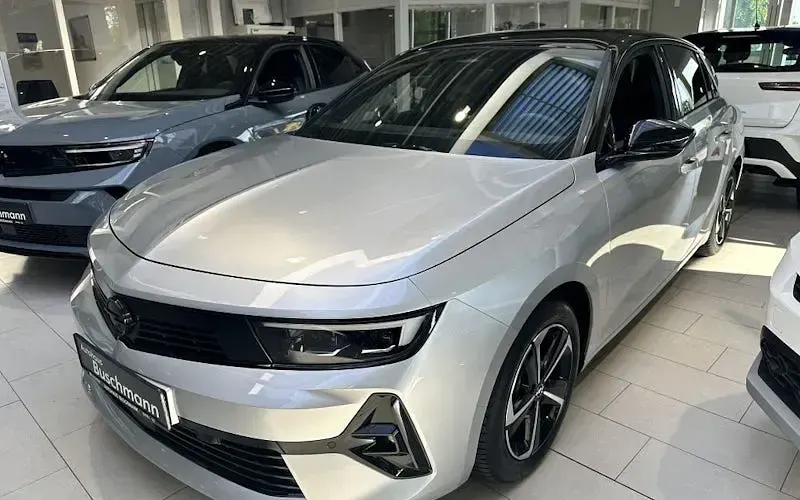 Gebraucht Opel Astra 131 PS (96 kW) 2025 Kleinwagen