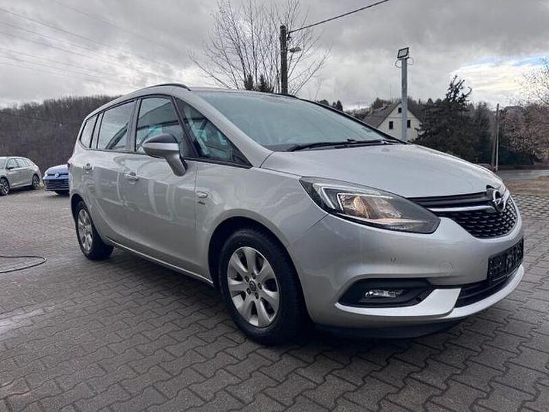 Gebraucht Opel Zafira Active 140 PS (102 kW) 2017 Silber Van / Kleinbus