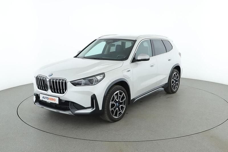 Weiß Gebraucht 2022 BMW X1 xLine SUV | 31.440 € - Bild 1/3