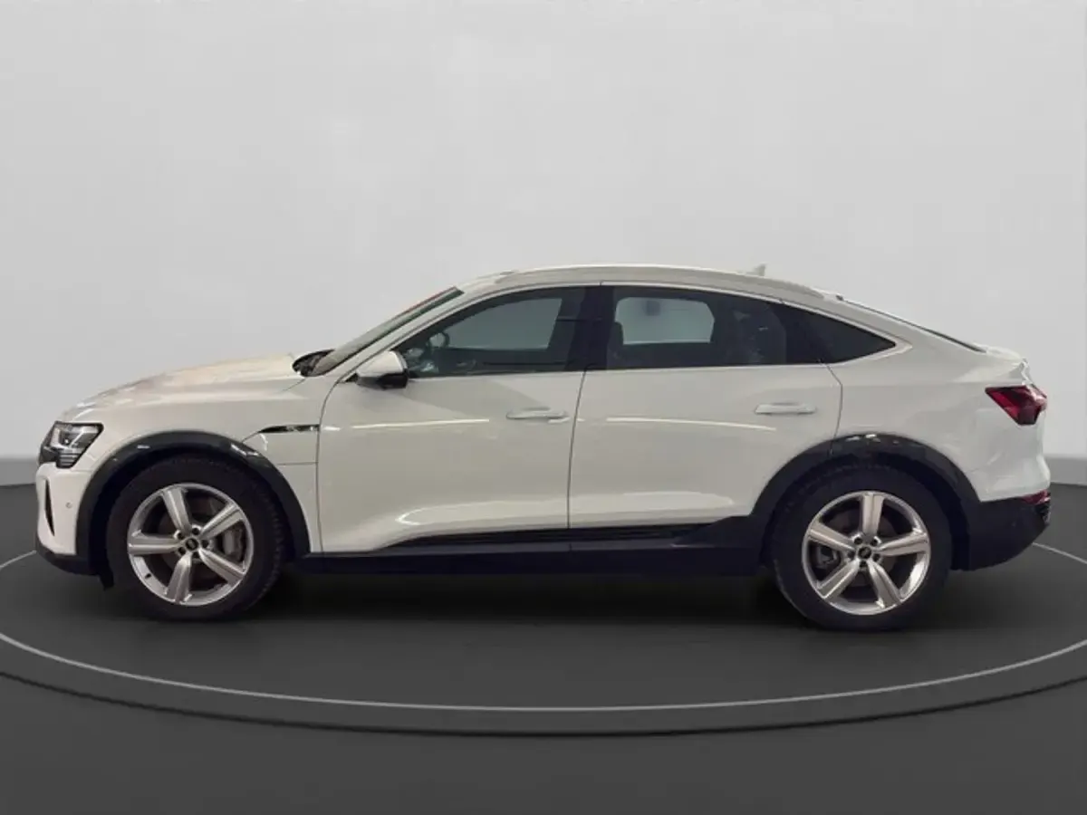 Gebraucht Audi Q8 Sportback e-tron Advanced 250 kW (340 PS) 2024 Gletscherweiß metallic SUV
