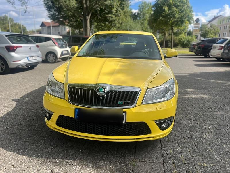Gold Gebraucht 2011 Skoda Octavia Limousine | 5.800 € (Guter Preis) - Bild 1/4