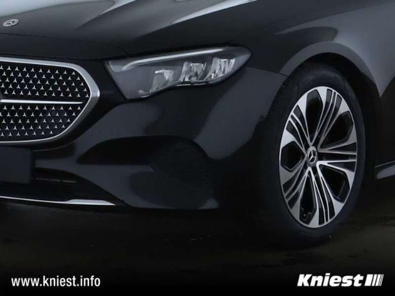 Gebraucht Mercedes E220 Advanced 220 PS (161 kW) 2023 Obsidianschwarz  metalliclack Kombi