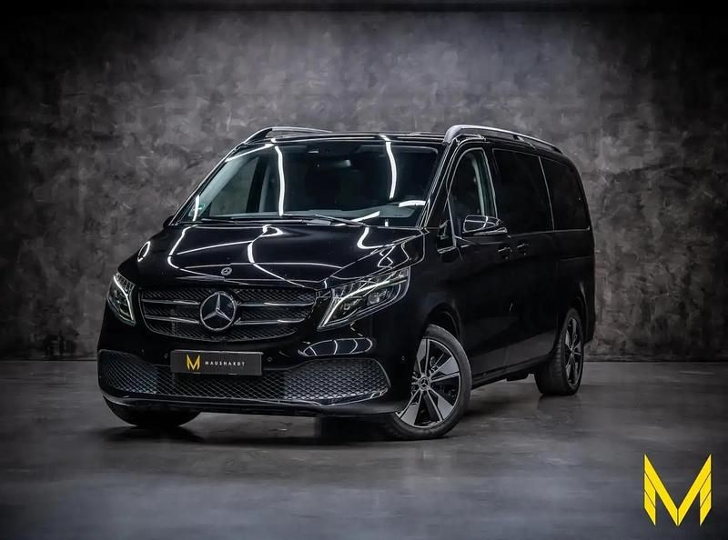 Gebraucht Mercedes V220 Edition 163 PS (119 kW) 2023 (obsidianschwarz metallic) Van / Kleinbus
