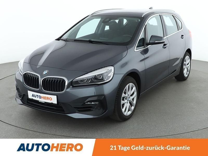 Grau Gebraucht 2018 BMW 218 Active Tourer Performance Van / Kleinbus | 15.010 € (Guter Preis) - Bild 1/3