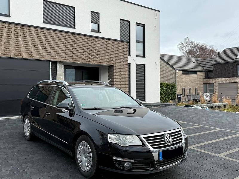 Schwarz Gebraucht 2008 VW Passat Highline Kombi | 6.150 € (Teuer) - Bild 1/4