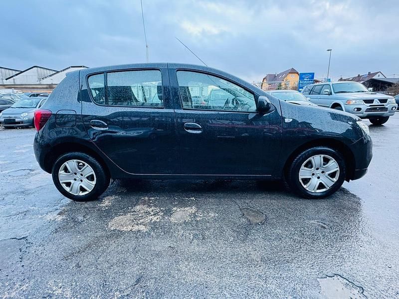 Gebraucht Dacia Sandero Acces 73 PS (53 kW) 2019 Schwarz Limousine