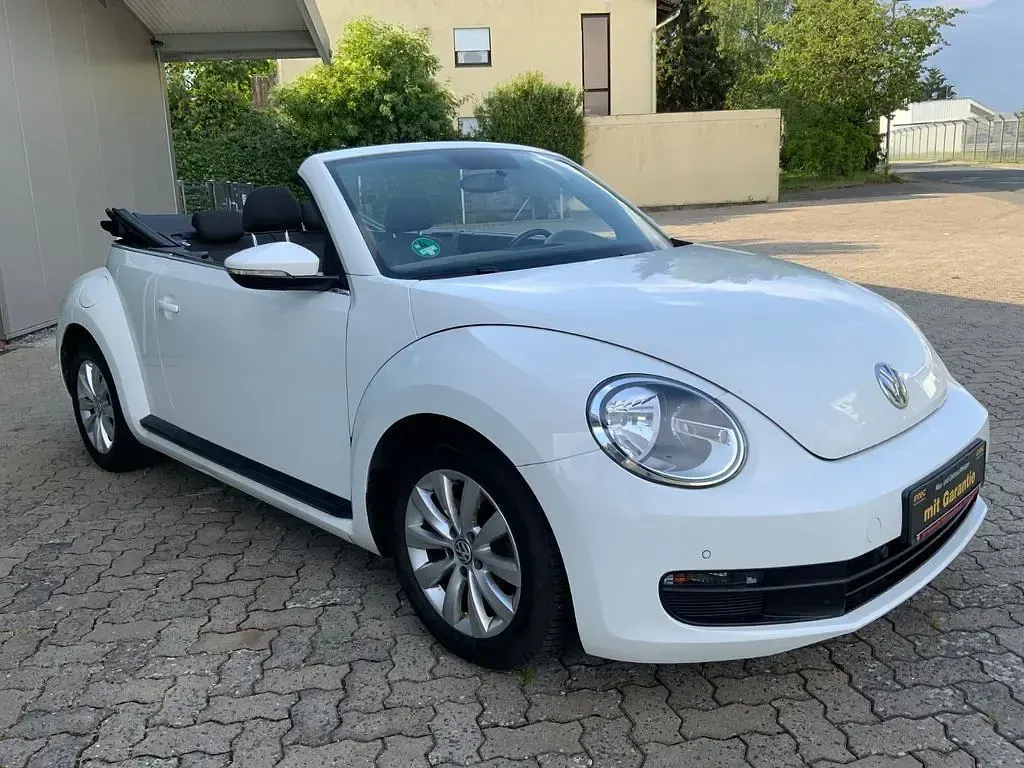 Gebraucht VW Beetle Cabriolet 105 PS (77 kW) 2013 Weiß Cabrio