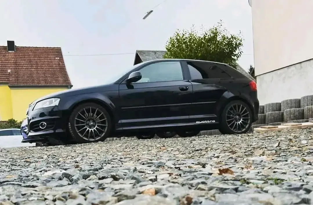 Gebraucht Audi S3 Sportback 265 PS (194 kW) 2010 Schwarz Kleinwagen