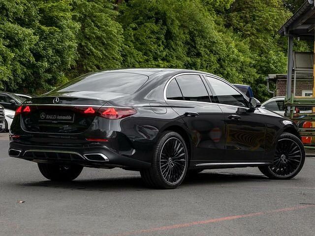 Gebraucht Mercedes E300 AMG 204 PS (150 kW) 2024 Schwarz graphitgrau Limousine