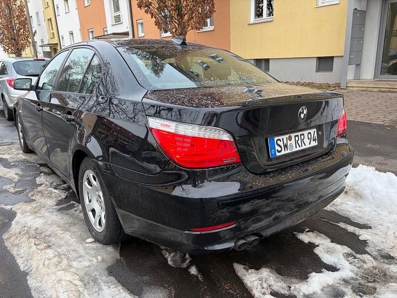 Gebraucht BMW 523 190 PS (139 kW) 2009 Schwarz Limousine