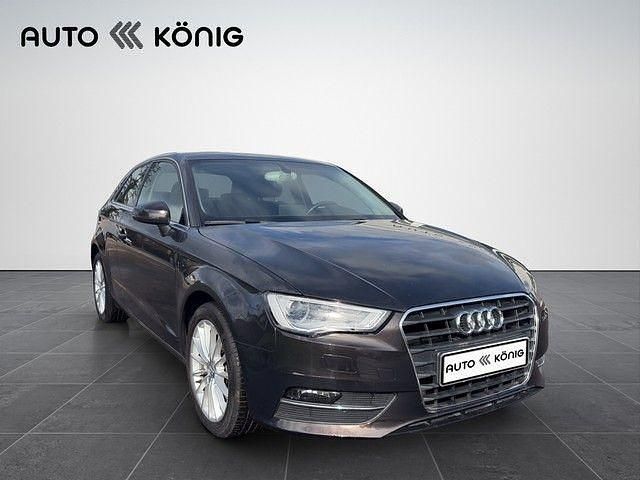 Braun Gebraucht 2013 Audi A3 Ambition Limousine | 10.990 € (Guter Preis) - Bild 1/4