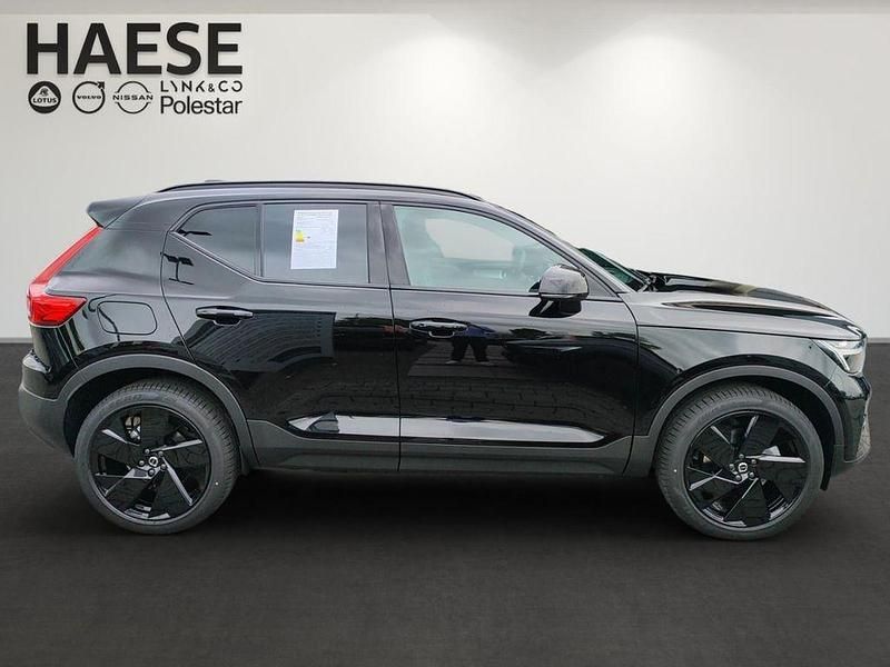 Gebraucht Volvo XC40 Plus 163 PS (119 kW) 2025 Onyx black / metallic SUV
