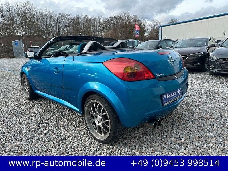 Gebraucht Opel Tigra Basis 90 PS (66 kW) 2006 Blau Cabrio