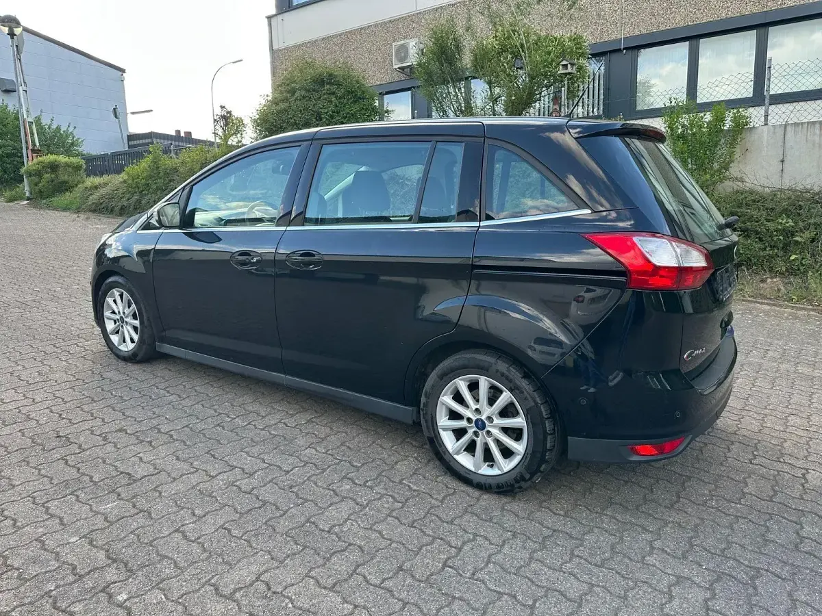 Gebraucht Ford Grand C-Max Titanium 150 PS (110 kW) 2017 Schwarz Van / Kleinbus