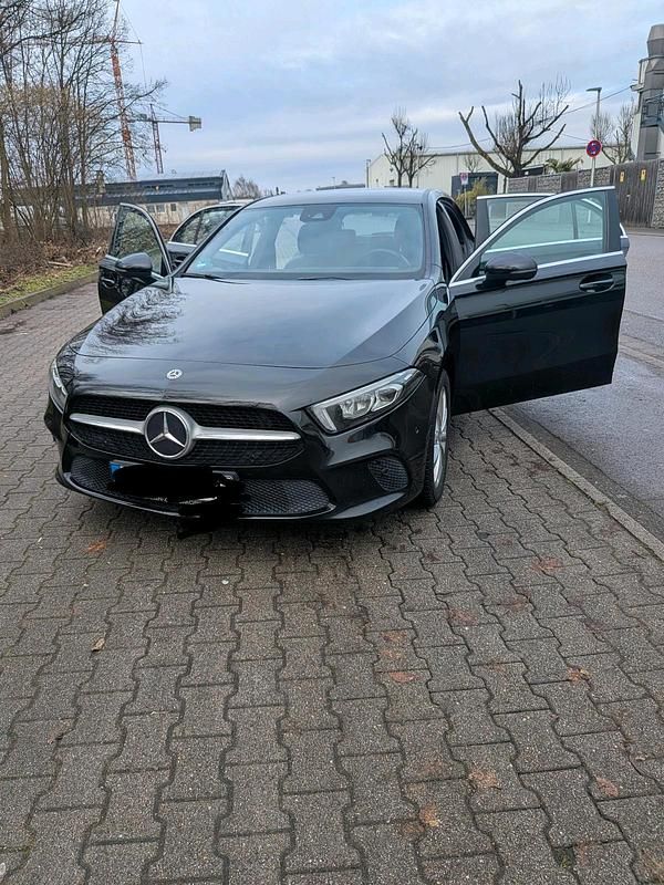 Gebraucht Mercedes A220 190 PS (139 kW) 2019 Schwarz Kleinwagen