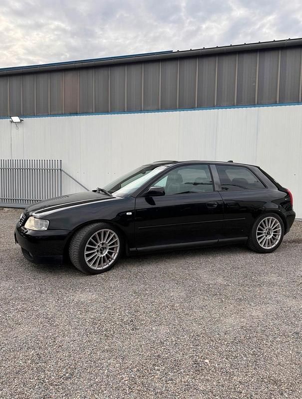 Brugt Audi A3 Comfort 150 HK (110 kW) 2002 Sort Hatchback
