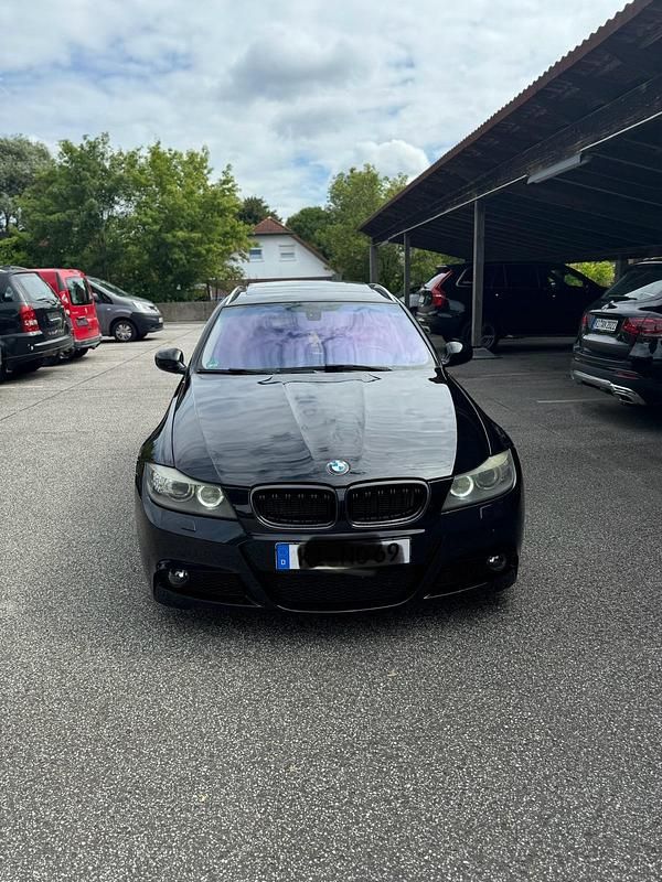 Gebraucht BMW 325 Performance 500 PS (367 kW) 2011 Schwarz Kombi