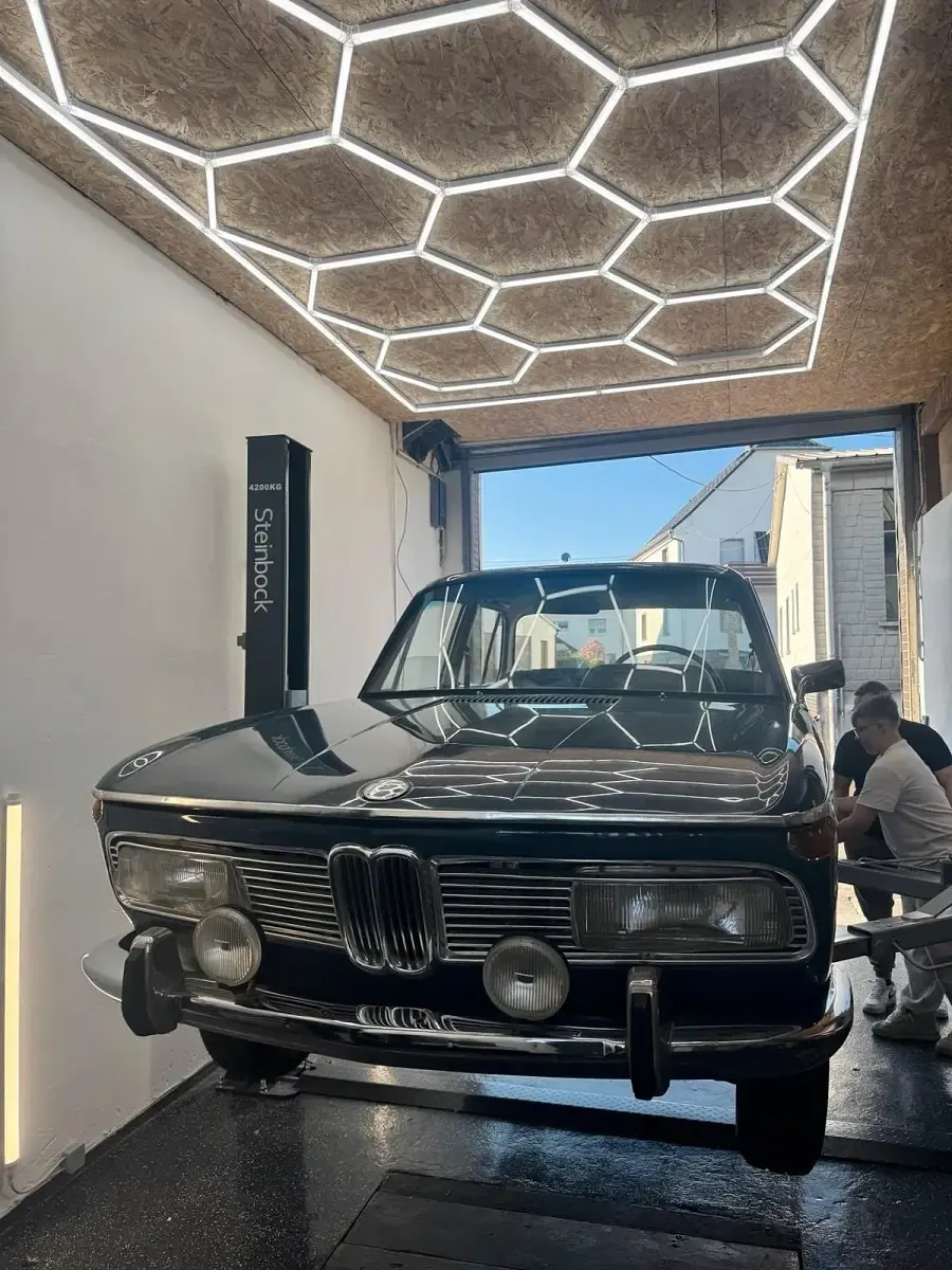 Gebraucht BMW 2000 120 PS (88 kW) 1971 Blau Limousine