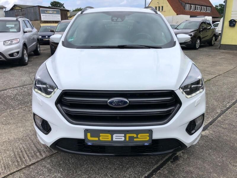 Gebraucht Ford Kuga ST-Line 179 PS (131 kW) 2019 Frostweiß SUV