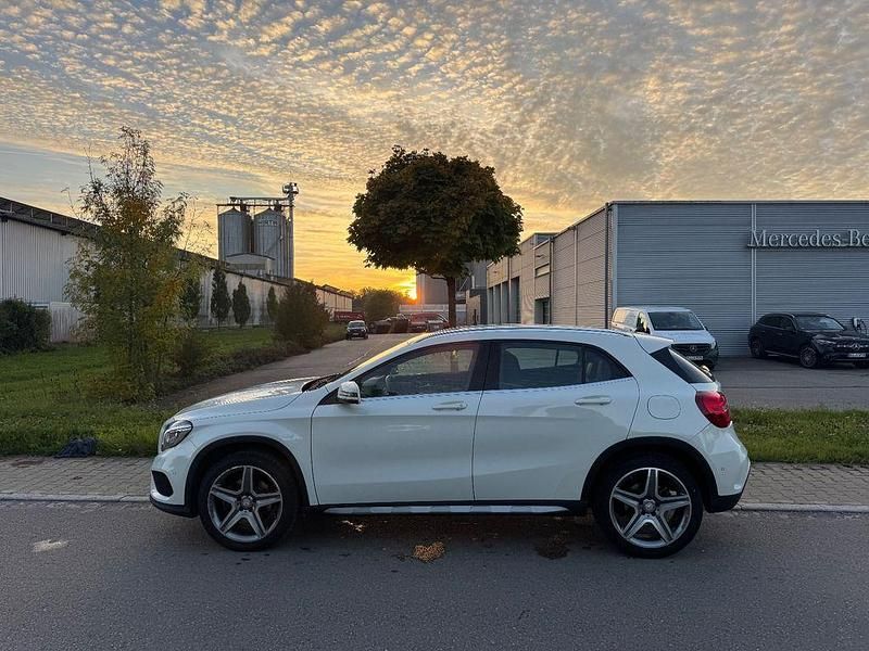 Gebraucht Mercedes GLA250 AMG 211 PS (155 kW) 2015 Weiß SUV