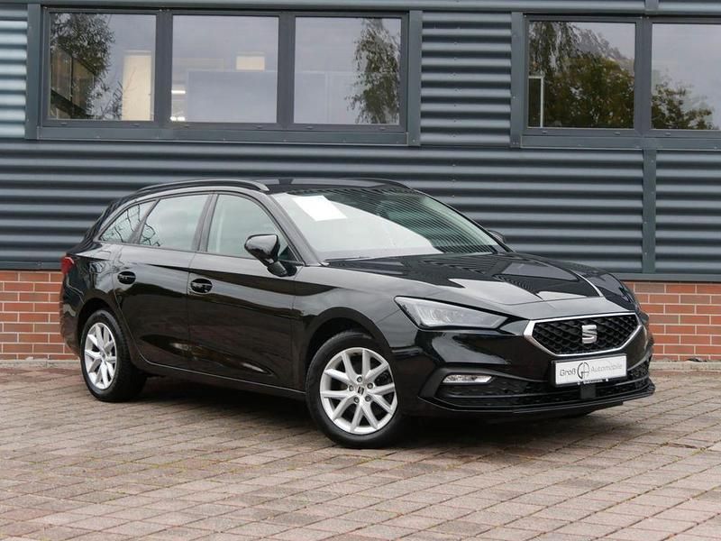 Schwarz Gebraucht 2021 Seat Leon ST Style Kombi | 19.990 € (Fairer Preis) - Bild 1/4
