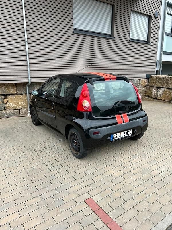Schwarz Gebraucht 2007 Peugeot 107 Kleinwagen | 999 € (Guter Preis) - Bild 1/4