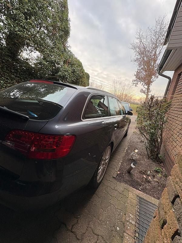 Second-hand Audi A6 300 CP (220 kW) 2005 Gri Break