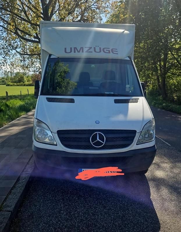 Weiß Gebraucht 2009 Mercedes 316 Van | 7.500 € - Bild 1/4