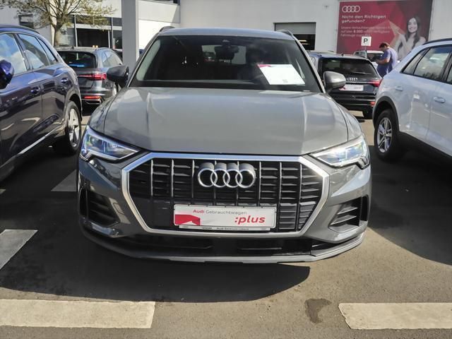 Gebraucht Audi Q3 Ambiente 245 PS (180 kW) 2022 Nanograu metallic SUV