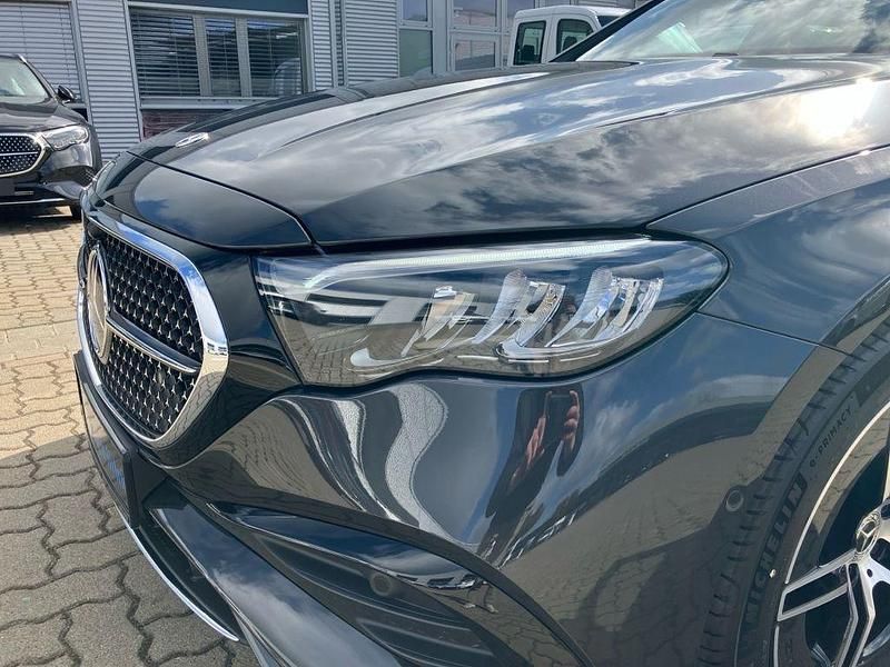 Gebraucht Mercedes E300 AMG 313 PS (230 kW) 2025 Grau Limousine
