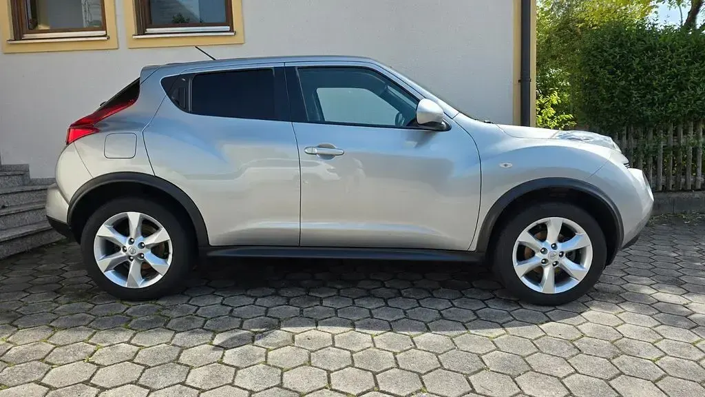 Gebraucht Nissan Juke 117 PS (86 kW) 2012 Silber SUV