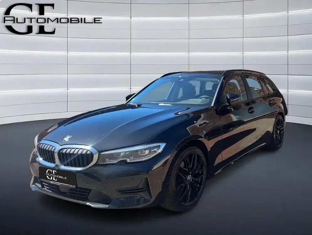 Gebraucht BMW 320 Advantage 190 PS (139 kW) 2021 Schwarz Limousine