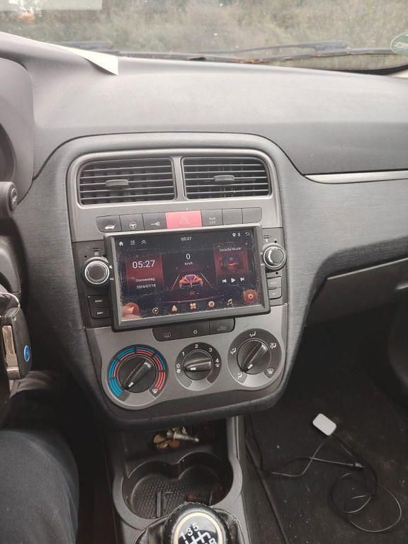 Schwarz Gebraucht 2006 Fiat Punto Kleinwagen | 2.590 € (Teuer) - Bild 1/4