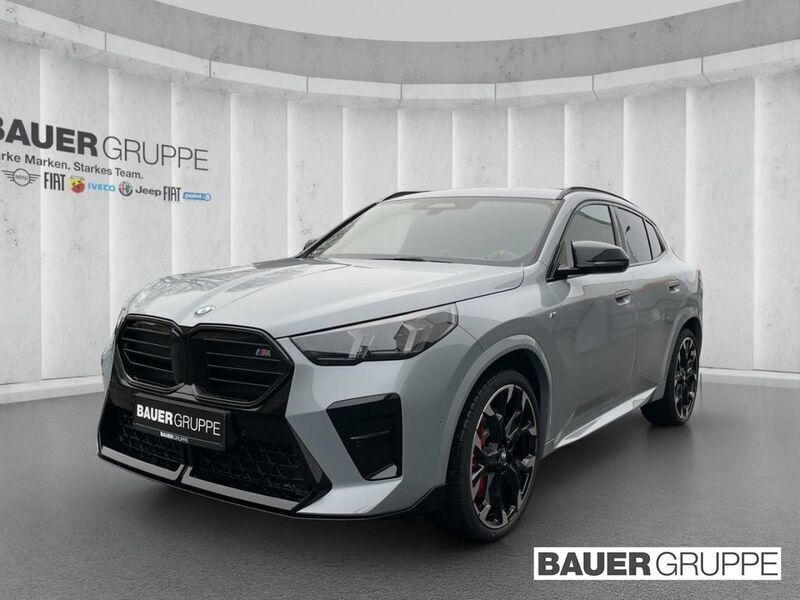Grau Gebraucht 2025 BMW X2 Performance SUV | 64.930 € (Teuer) - Bild 1/4