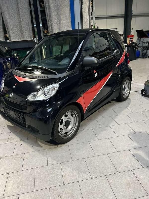 Gebraucht Smart ForTwo Coupé 54 PS (39 kW) 2011 Schwarz Kleinwagen