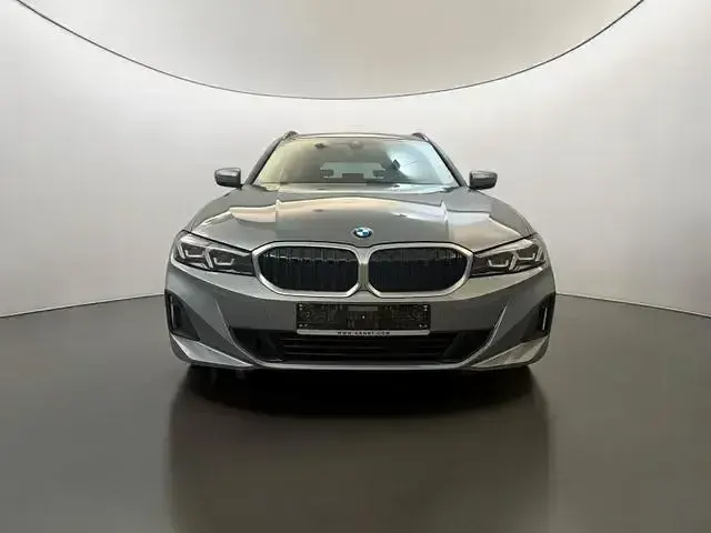 Gebraucht BMW 320 Shadowline 190 PS (139 kW) 2023 Grau Kombi
