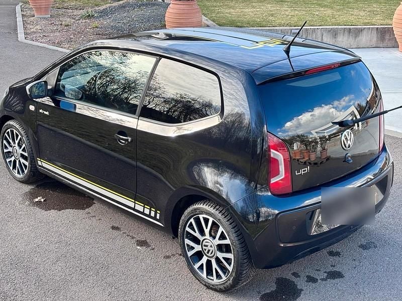 Gebraucht VW up! 60 PS (44 kW) 2016 Schwarz Kleinwagen