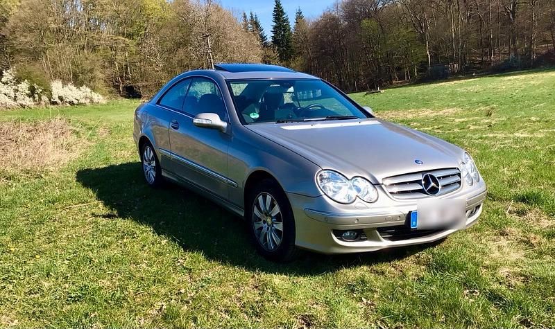 Gebraucht Mercedes CLK200 184 PS (135 kW) 2008 Silber Coupé