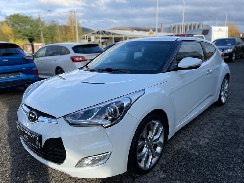 Weiß Gebraucht 2013 Hyundai Veloster Style Kleinwagen | 3.990 € (Superpreis) - Bild 1/4
